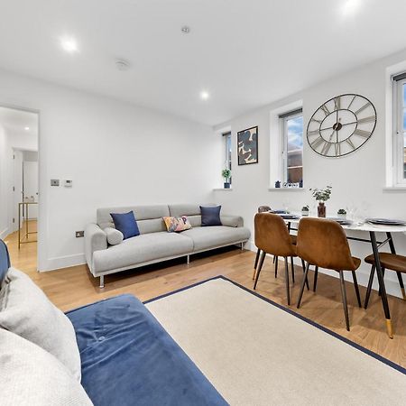Central London Two Bedroom Serviced Apartment - Nine Elms Luxury Stay - Vauxhall & Westminster 외부 사진