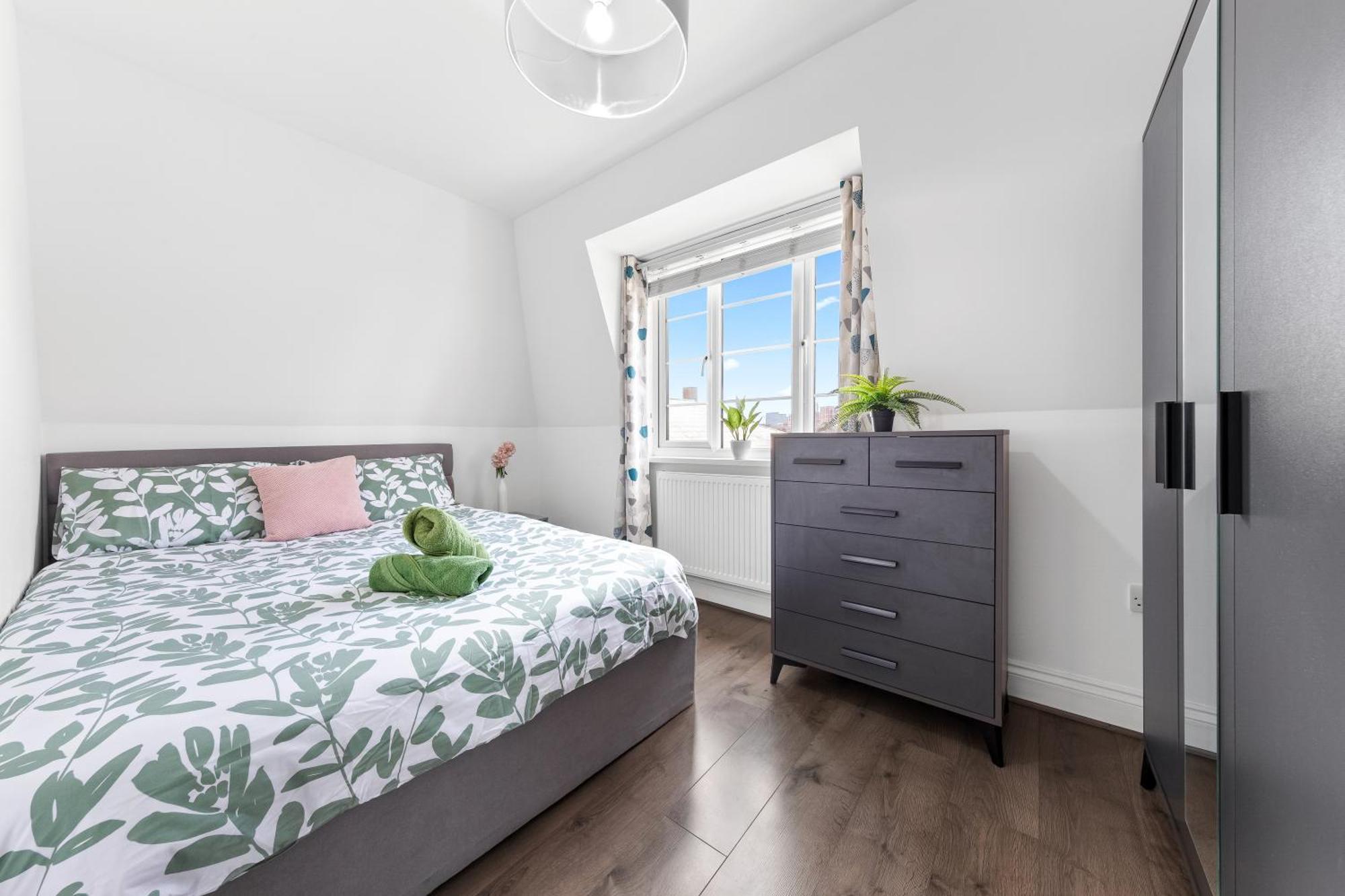 Central London Two Bedroom Serviced Apartment - Nine Elms Luxury Stay - Vauxhall & Westminster 외부 사진