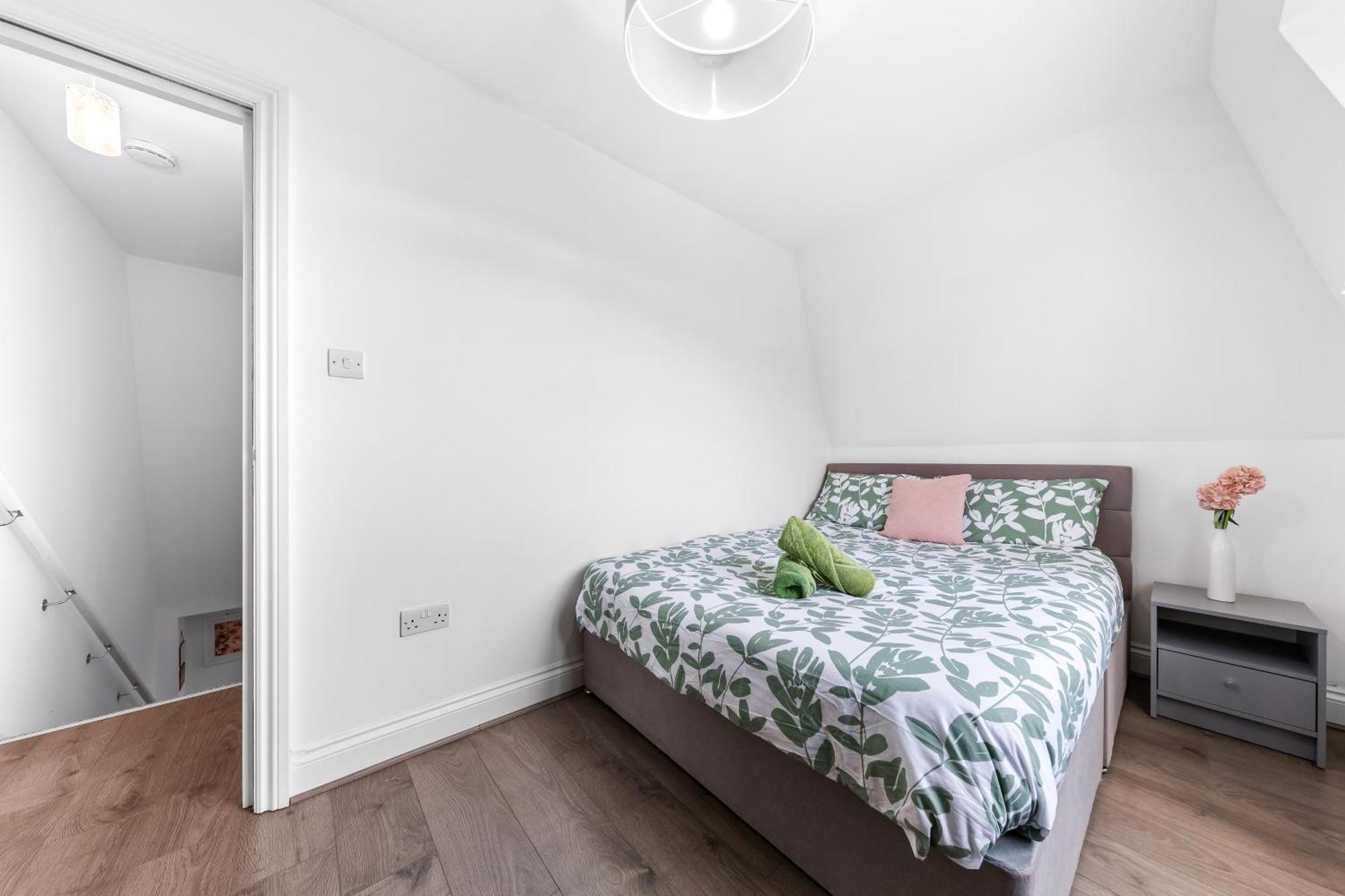 Central London Two Bedroom Serviced Apartment - Nine Elms Luxury Stay - Vauxhall & Westminster 외부 사진